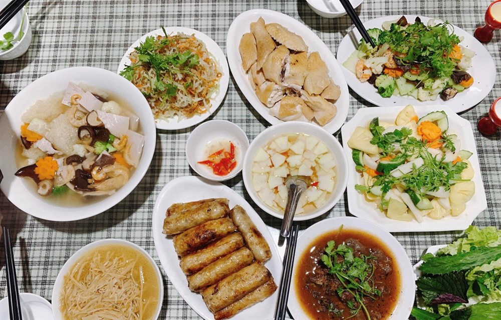 Cỗ xưa làng cổ Bát Tràng - Hương vị tinh hoa ẩm thực truyền thống